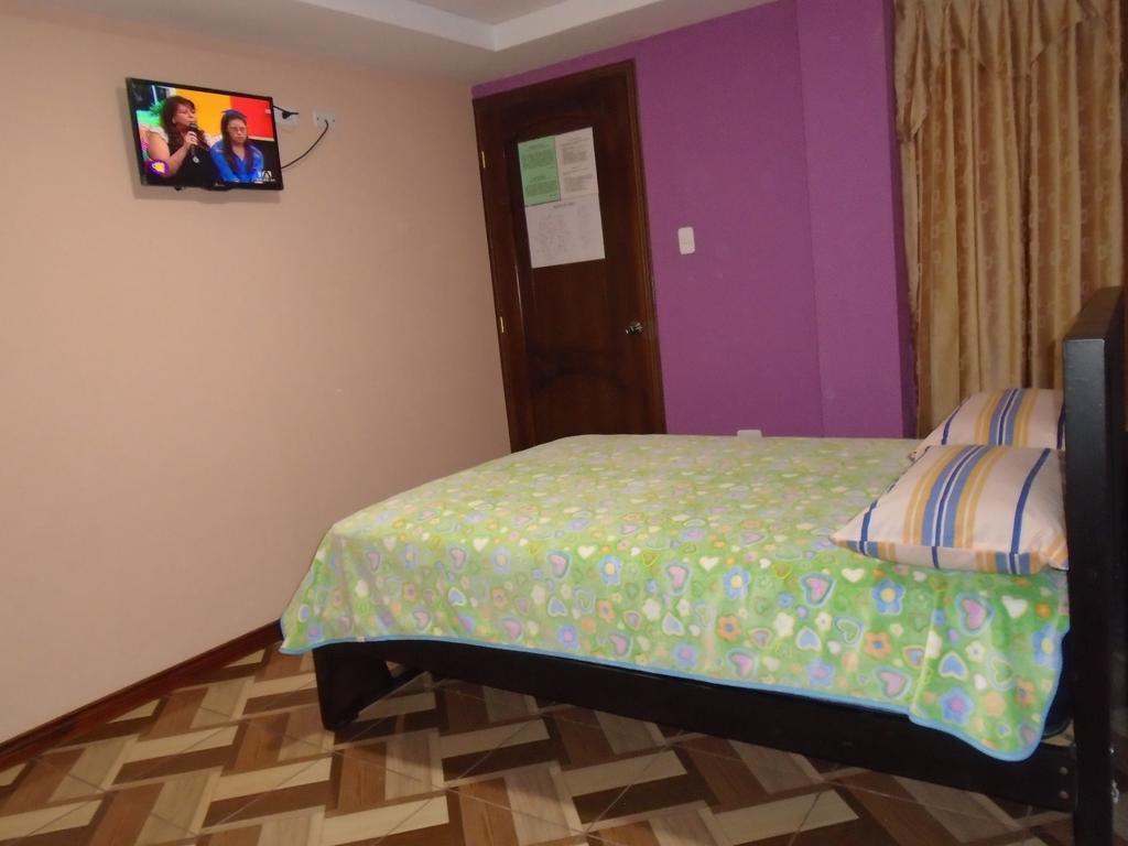Hotel El Ejido Quito Pokoj fotografie